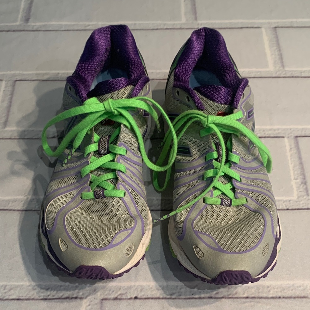 New Balance Women's Athletic Shoes